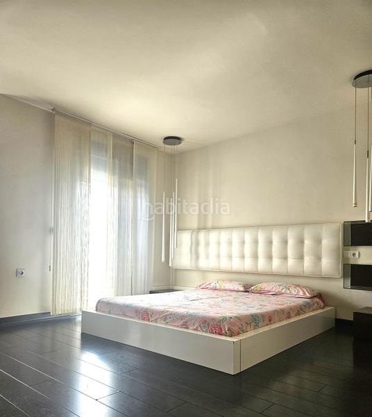 Foto d1197ec4-cc0d-43c9-9ab1-087d5f64fbed. Dreistöckige wohnung mit parking in Aguadulce Sur Roquetas de Mar