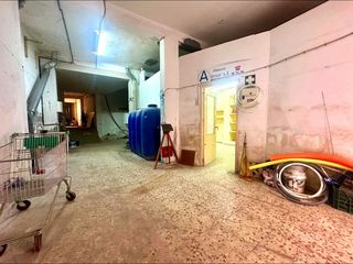 Local Comercial a Barrio Alto - San Félix. Amplio local comercial en venta en los ángeles, almería