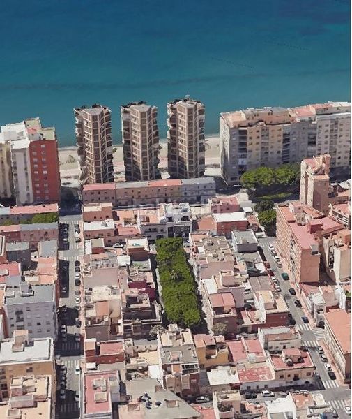 Foto 48a7627a-a824-406c-bb63-02f34399a275. Casa a Ciudad Jardín - Tagarete - El Zapillo Almería