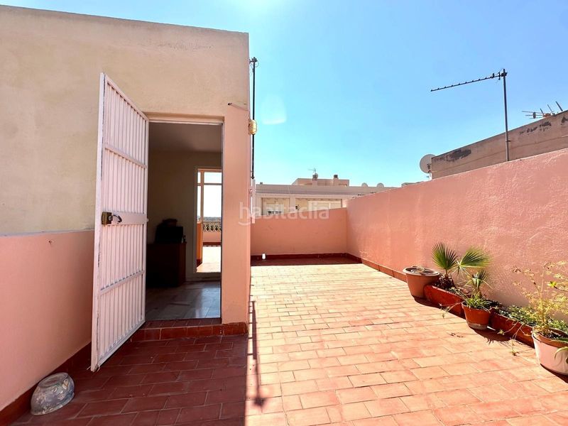 Foto 75dd8d86-0ab8-4eda-807d-513fb456f4f5. Casa amb aparcament a Huércal de Almería