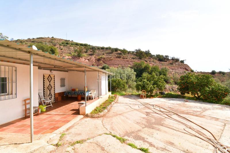 Foto c77cfab9-8165-4a53-bd41-d5c194aee10b. Finca rústica terreno con construcción en canjayar en Canjáyar