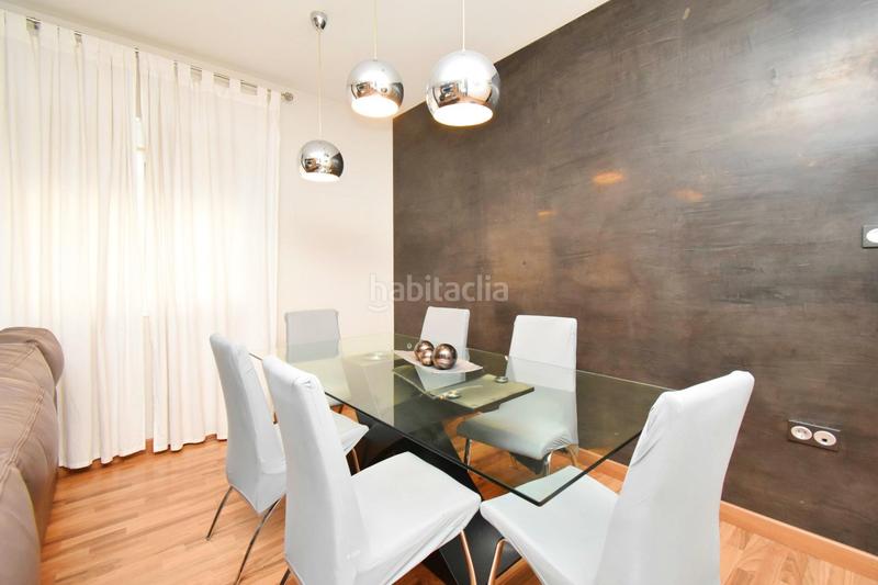 Foto 7b6d9e69-5634-48b8-a38a-a57d97e4859c. Piso descubre tu nuevo hogar amplitud, confort y una ubicación inmejorable en Ejido (El)