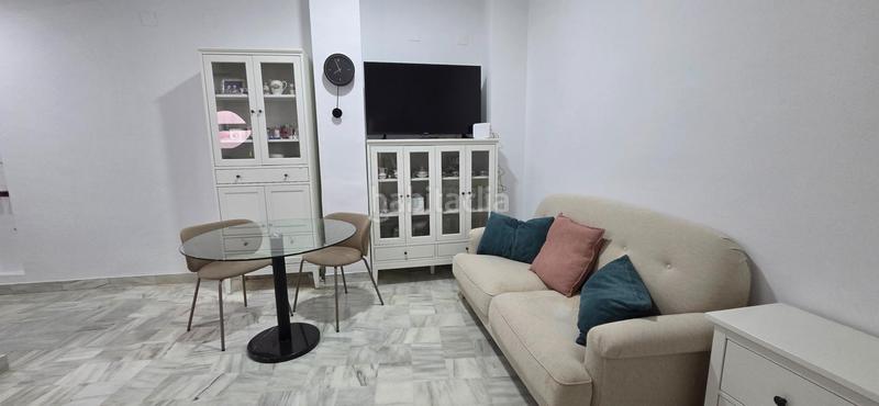 Foto ef4ecd85-e8e9-4c97-9f4c-17d28fdb35cd. Piso  reformado en pleno centro calle hiniesta en Sevilla