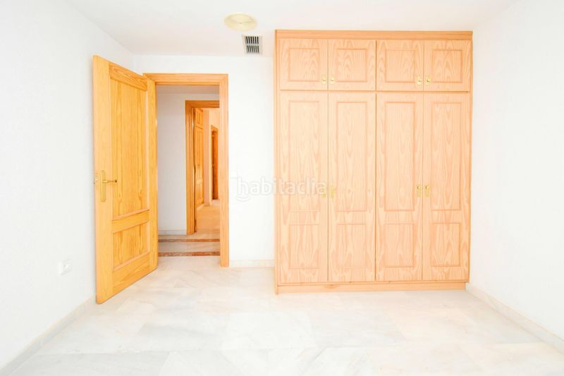 Foto 63f211dc-1e30-4d44-8912-efef9ed965ff. Pis amb aparcament a Ejido centro Ejido (El)