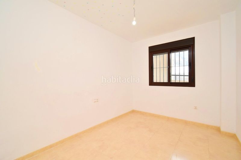 Foto c284f3df-0a1f-48ad-8259-5298c7f54445. Piso  en Dalías