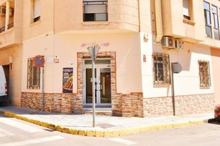 Local Comercial a Ejido Sur. Oportunidad para inversores! local completamente nuevo, reformad