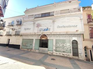 Edifici a Calle josé téllez macías 11. Imf gestión de inmuebles vende edificio completo en vélez málaga
