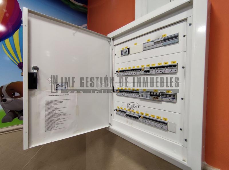 Foto 01558504-07cc-4d4e-8d7d-929b9a09ac43. Local comercial a pasaje juan sebastián elcano 3 a Vélez - Málaga