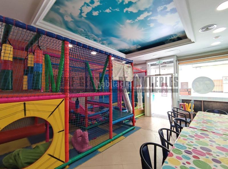 Foto 03d6d41a-3794-44f6-b232-3c6f195e8ce4. Local comercial a pasaje juan sebastián elcano 3 a Vélez - Málaga