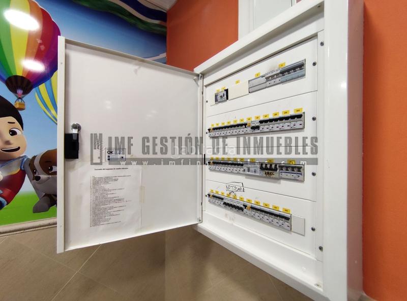 Foto 5fd38df1-ea4d-4394-9930-8551f4daaa24. Local comercial a pasaje juan sebastián elcano 3 a Vélez - Málaga