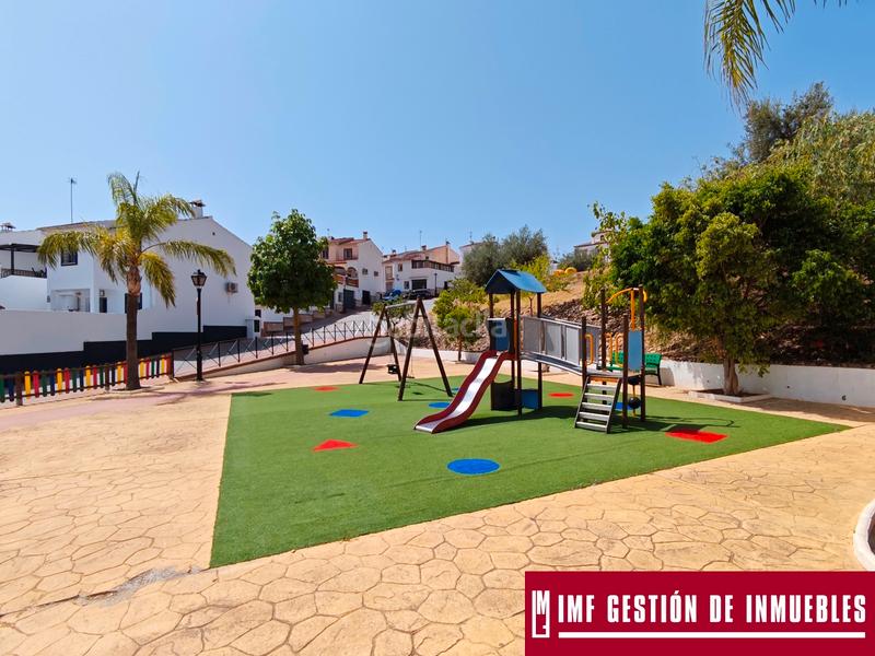 Foto c29adf2a-c825-42a6-b268-58285586f88e. Terreny residencial a calle del parque 5 a Viñuela