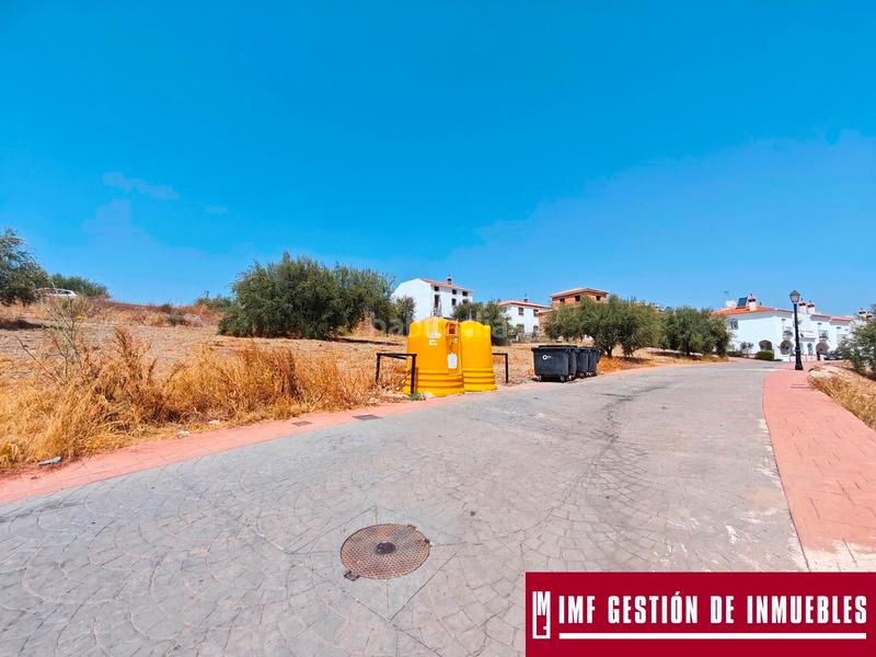 Foto c8e809ce-5e89-4c0e-9712-64fb83cb311b. Terreny residencial a calle del parque 5 a Viñuela