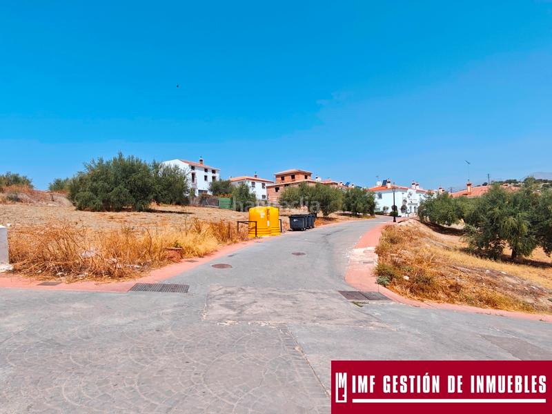 Foto c23b505b-d169-4f83-8eb1-a27b2af81533. Terreny residencial a calle del parque 7 a Viñuela