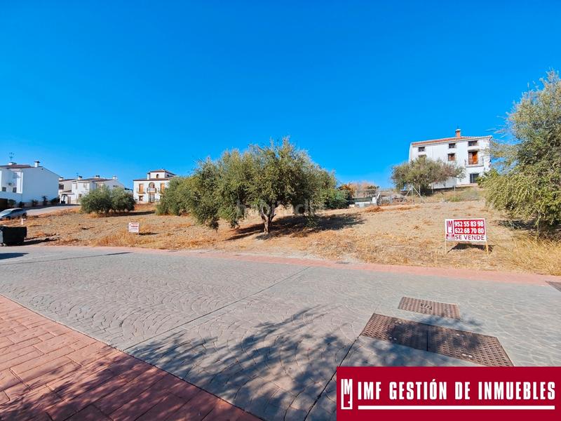 Foto dd506a0d-c585-4b85-b5e6-c4462cf3ea45. Terreny residencial a calle del parque 13 a Viñuela