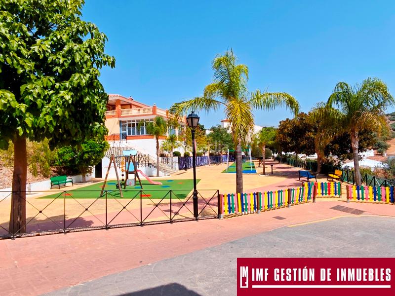 Foto 14299e20-43c2-45b3-9c0e-11419fada03f. Terreny residencial a calle del parque 11 a Viñuela