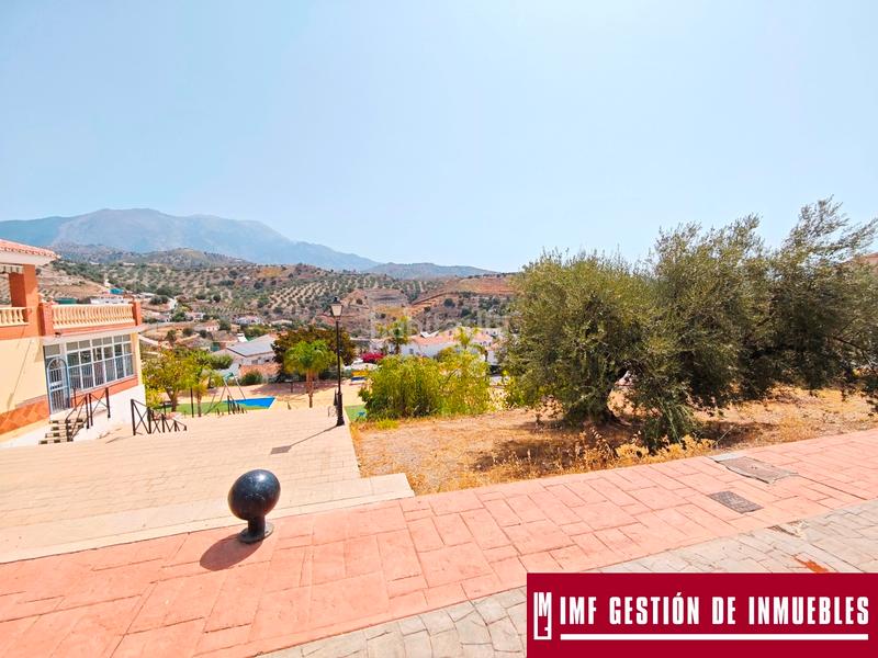 Foto be634981-a3c7-4fd0-b7d1-61241f7c1ba2. Terreny residencial a calle del parque 11 a Viñuela