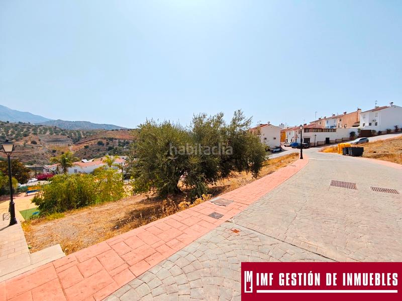 Foto e2f936e4-ff3e-4939-95d9-79124a8762e6. Terreny residencial a calle del parque 11 a Viñuela