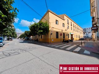 Local commercial à Calle reñidero 10a. Imf gestión de inmuebles vende magnífico local comercial en véle