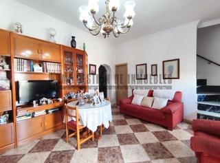 Semi detached house in Camino Algarrobo - Las Arenas. Imf gestión de inmuebles vende magnifica casa 4 dormitorios en v