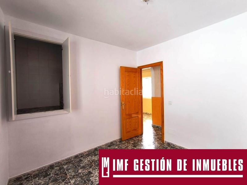 Foto 25aefcea-ab65-4764-b733-687b1fae430a. Casa preciosa vivienda reformada con 3 dormitorios y cochera . en Cómpeta