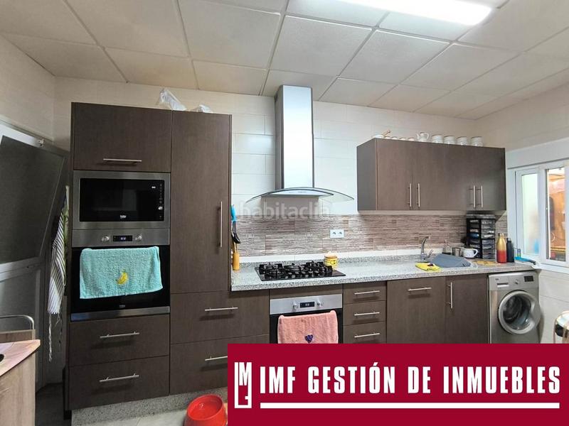 Foto 3abdae99-020c-4531-86e3-8700d0cf82d5. Casa adosada en calle castillo bajo 110 imf gestión de inmuebles vende fantástico adosado en segunda línea de playa costa. en Torrox