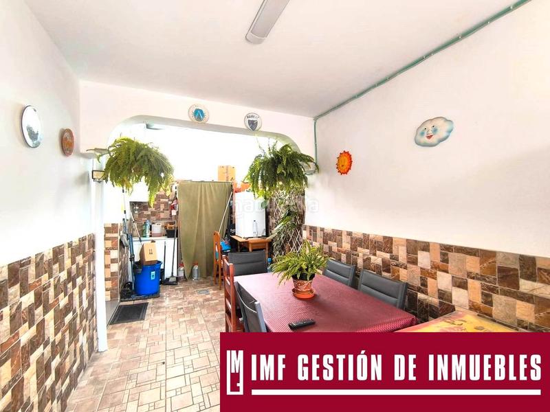 Foto a74d72ef-a2b8-4dfd-93f3-c5c50c5efd13. Casa adosada en calle castillo bajo 110 imf gestión de inmuebles vende fantástico adosado en segunda línea de playa costa. en Torrox