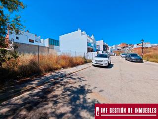 Terreny residencial a Arrabal arroyo romeral 74. Imf gestión de inmuebles vende parcela urbana en vélez málaga, z