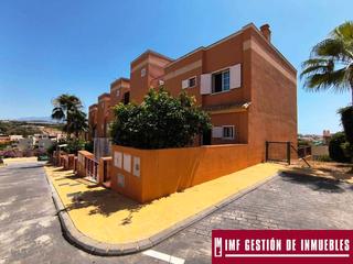 Doppelhaus en Avenida amatista 17. Quiere vivir cerca de la playa y en una zona tranquila ??? ya es