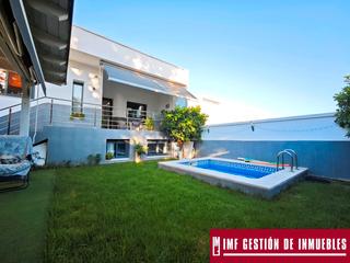 Chalet  Urbanizacin limonar. Imf gestin de inmuebles vende magnfico chalet en vlez mlaga