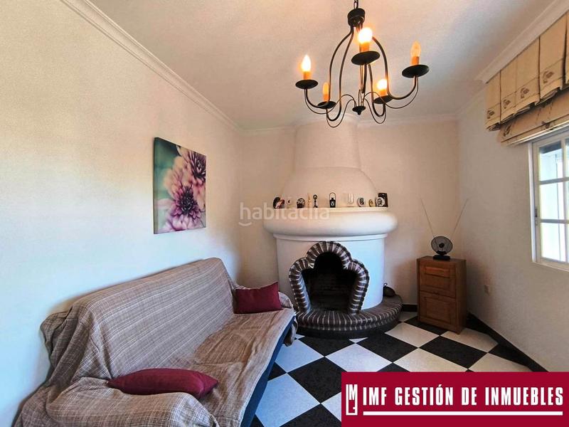 Foto 22d08a7e-cb75-48e0-a5a8-6b8265647d83. Masia amb xemeneia aparcament a Norte - Barrio del Pilar - El Reñidero Vélez - Málaga