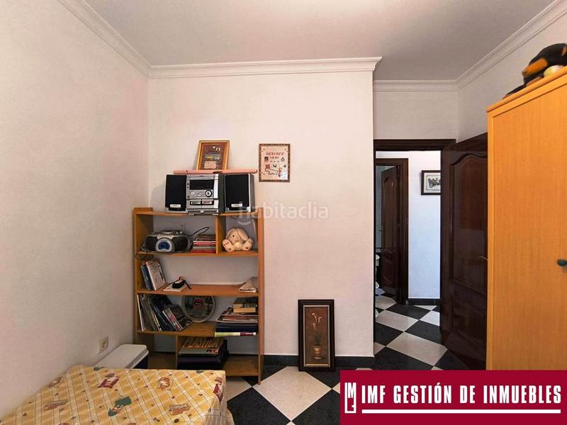 Foto 529689e7-a923-4637-adc0-f545e86622a3. Masia amb xemeneia aparcament a Norte - Barrio del Pilar - El Reñidero Vélez - Málaga