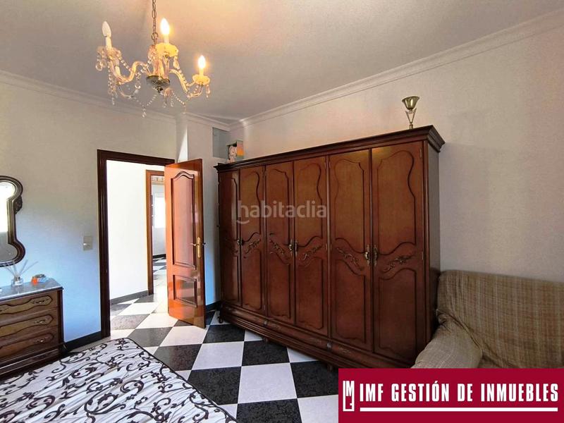 Foto fa24e665-2bc3-4157-8d9b-74d0717b2d23. Masia amb xemeneia aparcament a Norte - Barrio del Pilar - El Reñidero Vélez - Málaga