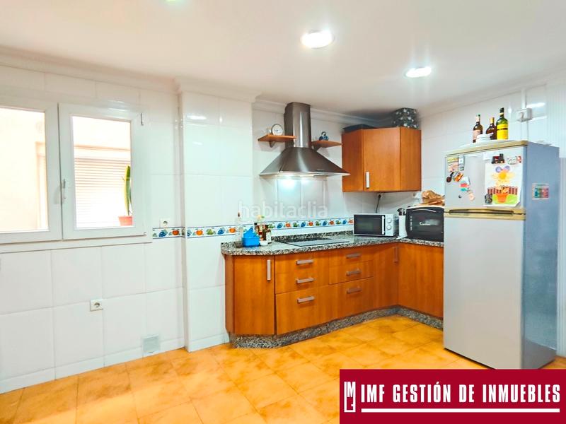 Foto e0084cb3-dd5b-43d8-8c1c-fca9ba99a75e. Pis a calle del rio 19 a Camino Viejo de Málaga Vélez - Málaga