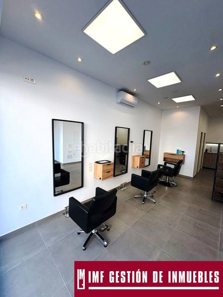 Foto 3244da22-e567-43a6-9226-e7125688b62e. Alquiler local comercial en calle acuario 5 magnífico local totalmente reformado en la zona de la azucarera. en Torre del Mar