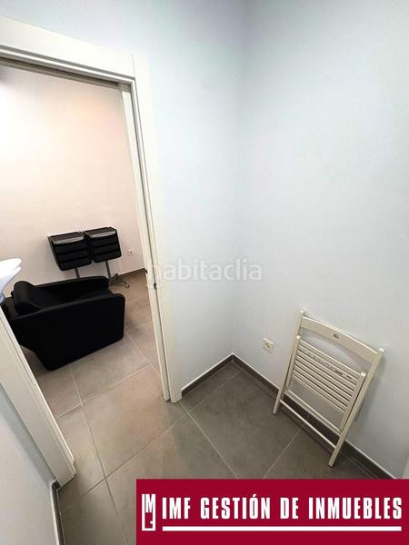Foto a374434a-9a83-450a-b48c-a05a7a87c7db. Lloguer local comercial a calle acuario 5 a Paseo Marítimo de Levante Torre del Mar