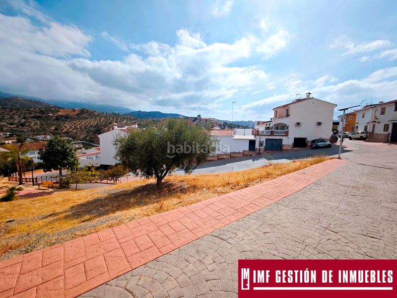 Foto dd2dd069-ca45-420f-90bd-b13743340a46. Terreny residencial a calle del parque 2 a Viñuela