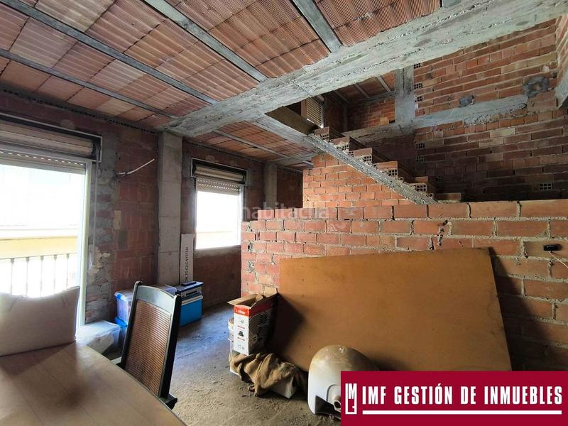 Foto d145e3bf-4e95-4fd2-b558-92ed36696203. Maison avec parking dans Benamocarra