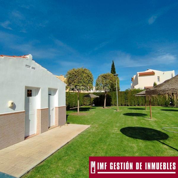 Foto bb085fd7-73ac-43c1-967d-f8e46585a802. Chalet in urbanización limonar 67 in El Limonar Vélez - Málaga