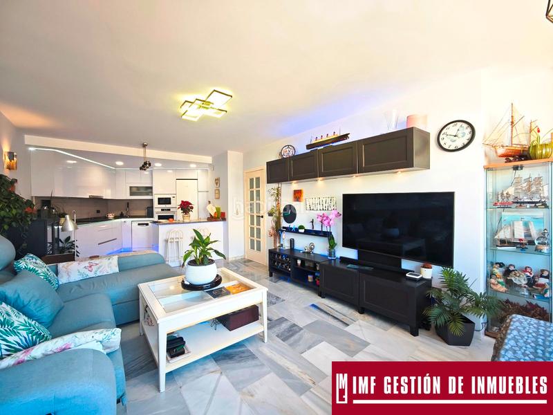 Foto 12ff292d-eae4-4ff9-ae9f-dfb6e7ec3a6e. Flat in urbanización costa del oro 1 in Centro Internacional Torrox