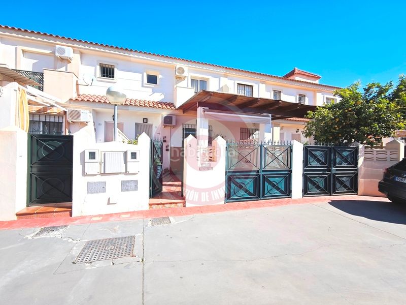 Foto 0002ce0e-ef4e-4211-9015-ef99cb2dac0d. Casa a schiera in calle vertedera 15 in Chilches