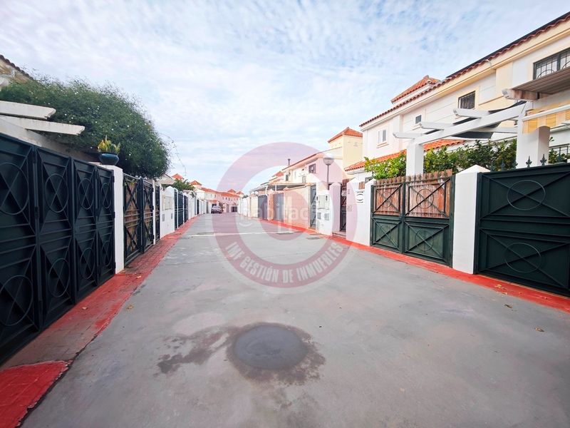 Foto 5e0cbe9d-e51a-4841-8643-3e213da697ac. Casa a schiera in calle vertedera 15 in Chilches