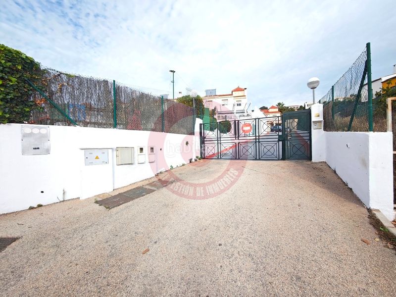 Foto f5c7bbd0-4c3b-4a8b-ba7d-e57094d360b8. Casa a schiera in calle vertedera 15 in Chilches