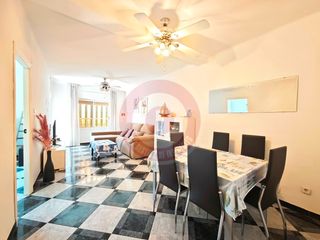 Pis a Avenida vivar téllez 89. Imf gestión de inmuebles vende?? piso en vélez-málaga – 3 dormit