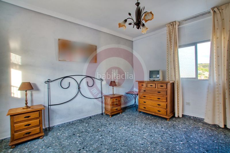 Foto 2d9f0158-0388-4649-952c-e3228273b034. Casa adossada amb aparcament a Benamargosa