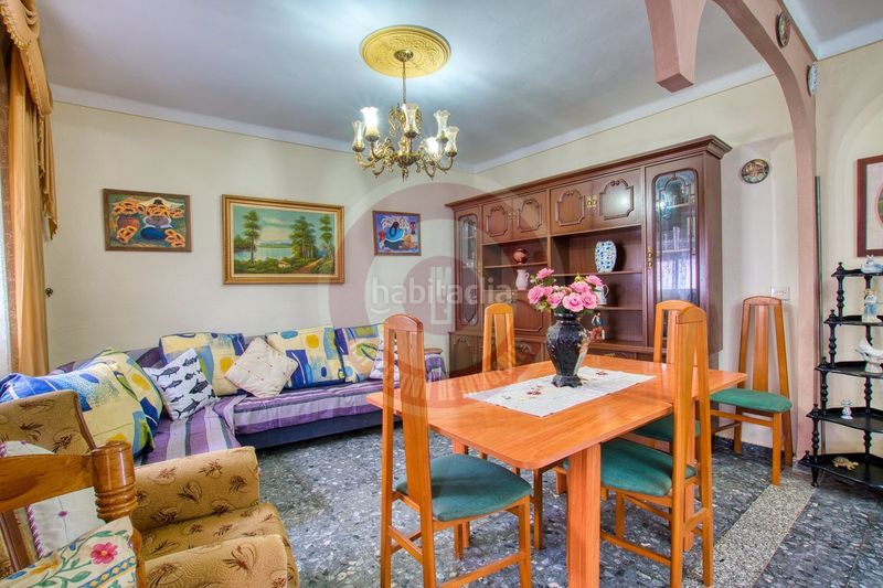 Foto c21ff353-d664-49cb-9079-ed7727e83ac2. Casa adossada amb aparcament a Benamargosa