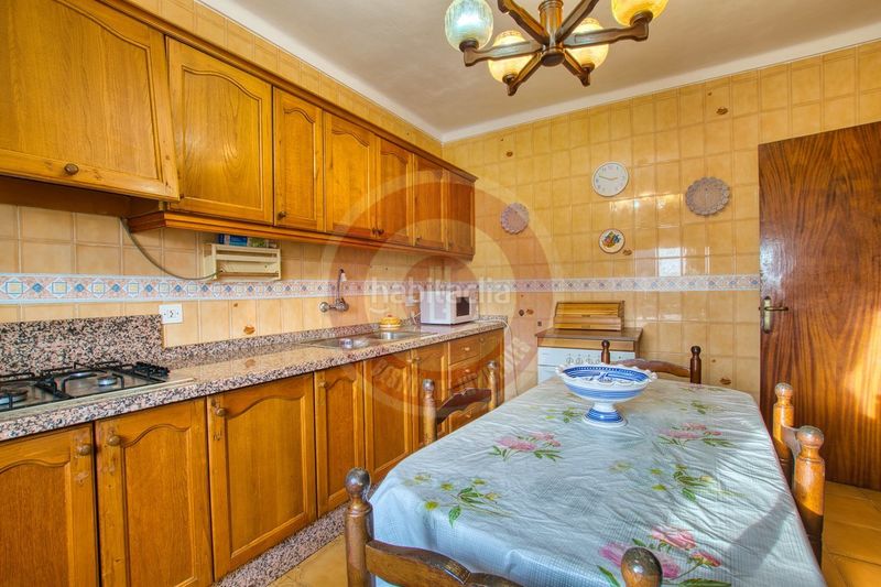 Foto d4ec3eb0-2594-4d44-87c7-b5766000a24e. Casa adossada amb aparcament a Benamargosa