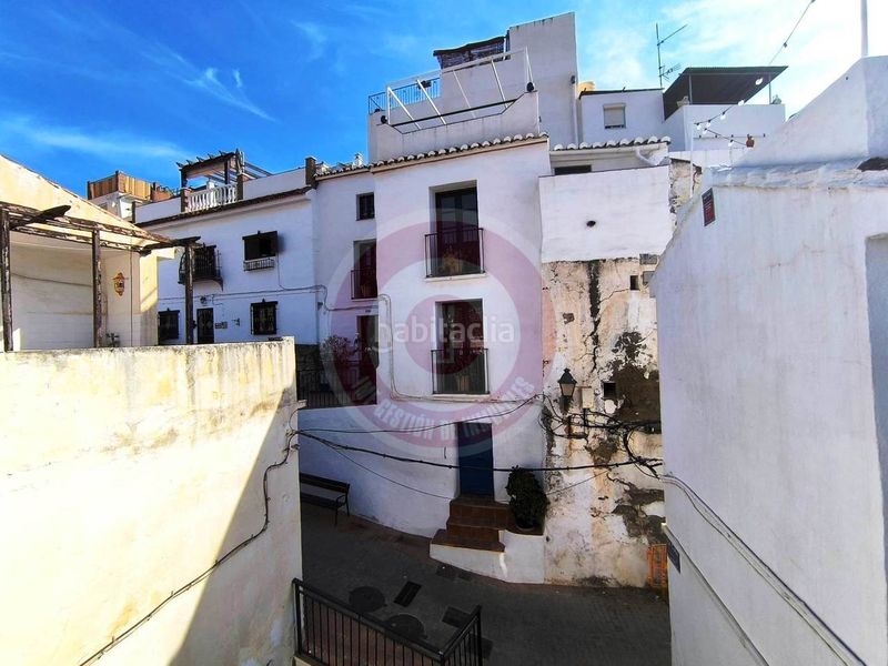 Foto 0ef1d8f1-d03d-4d36-bf35-436ecd89b584. Casa adossada a Torrox pueblo Torrox