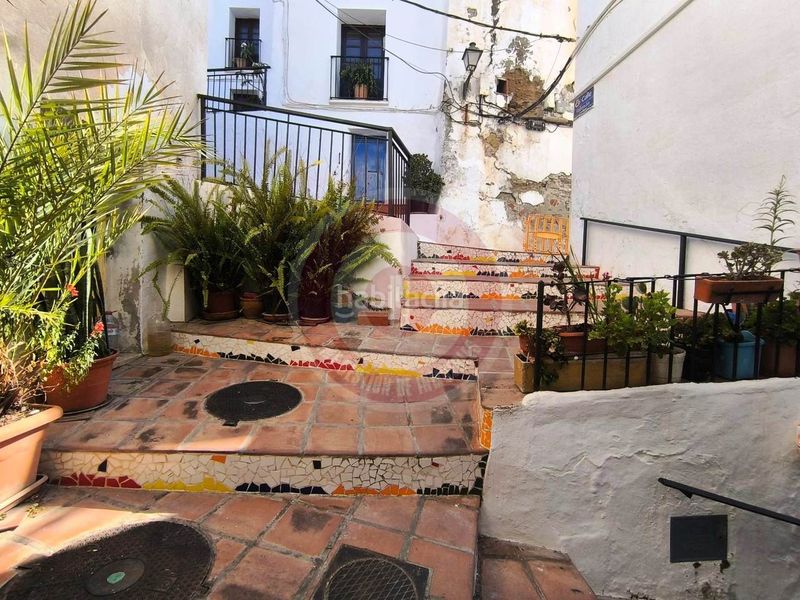 Foto 2cd394cd-aad5-4166-a529-4b2554ae23cd. Casa adossada a Torrox pueblo Torrox