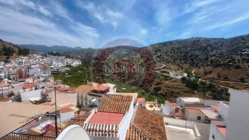 Foto b5a635c2-5747-4bc2-8da0-6de80b36d723. Casa adossada a Torrox pueblo Torrox