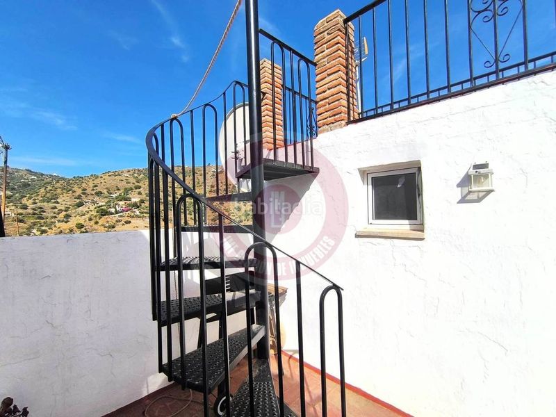 Foto d1542408-74f1-4bce-9b1c-75dd5e17de35. Casa adossada a Torrox pueblo Torrox